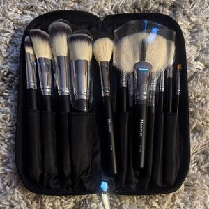 Morphe Professional Brush Collection with Black and Silver Finish